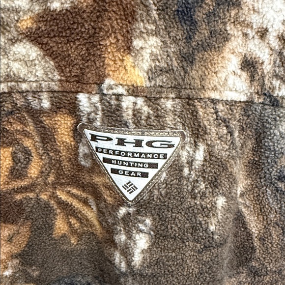 Columbia Woodland Camo Button Down Fleece - Picture 5 of 5